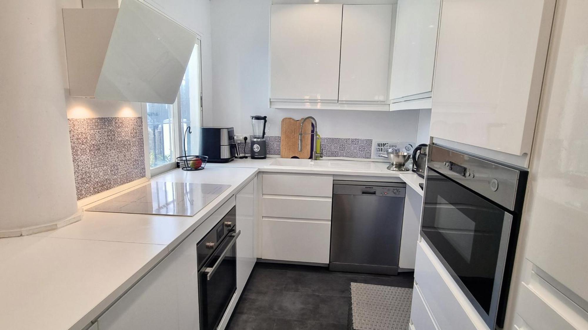 Вилла 4 Bed House With Pool Walk To Puerto Banus Fast Internet Марбелья Экстерьер фото